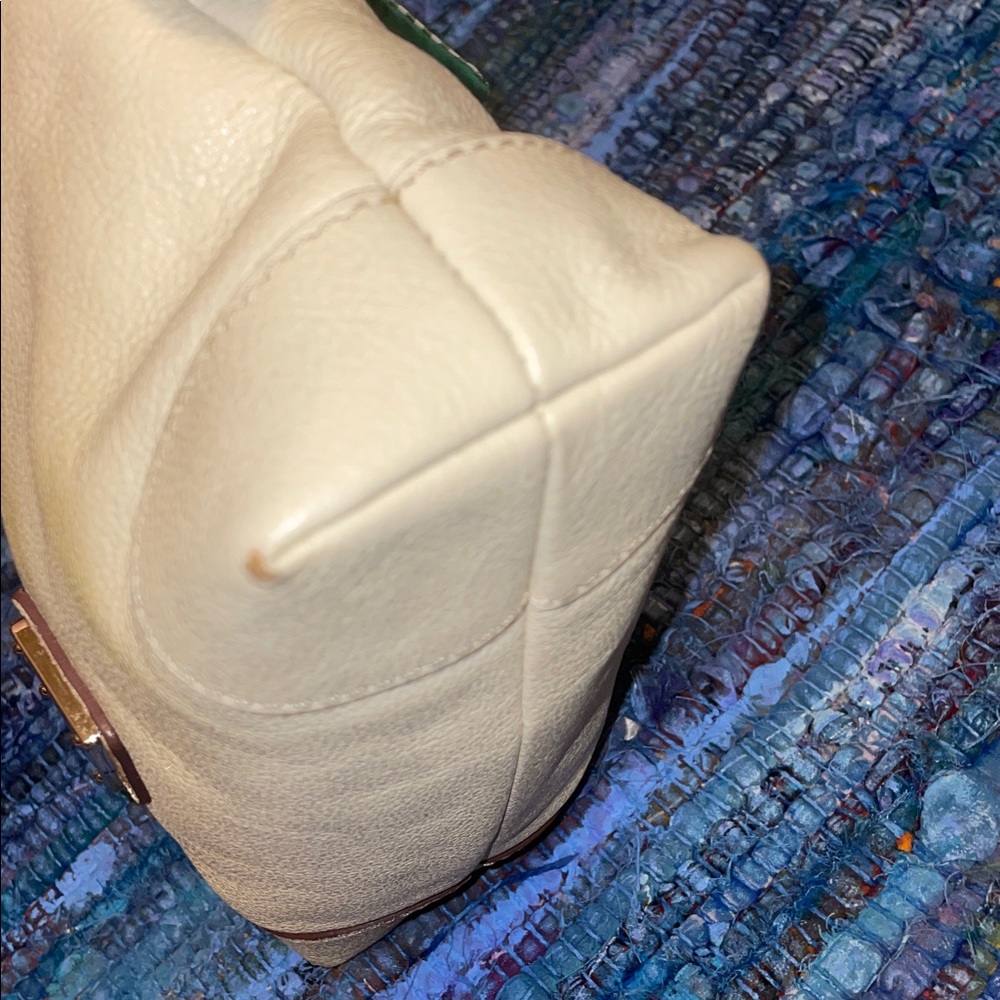 Dooney & Bourke Yellow Shoulder Bag with Green Bow - Picture 6 of 16